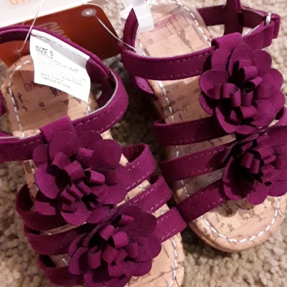 Adorable wedge sandals from Gymboree - Picture 4 of 6